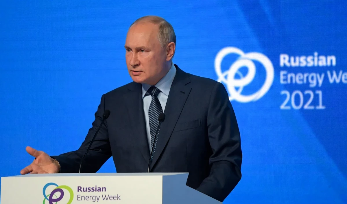 Путин поручил предоставлять работающим россиянам 2 оплачиваемых выходных за вакцинацию от COVID - tvspb.ru