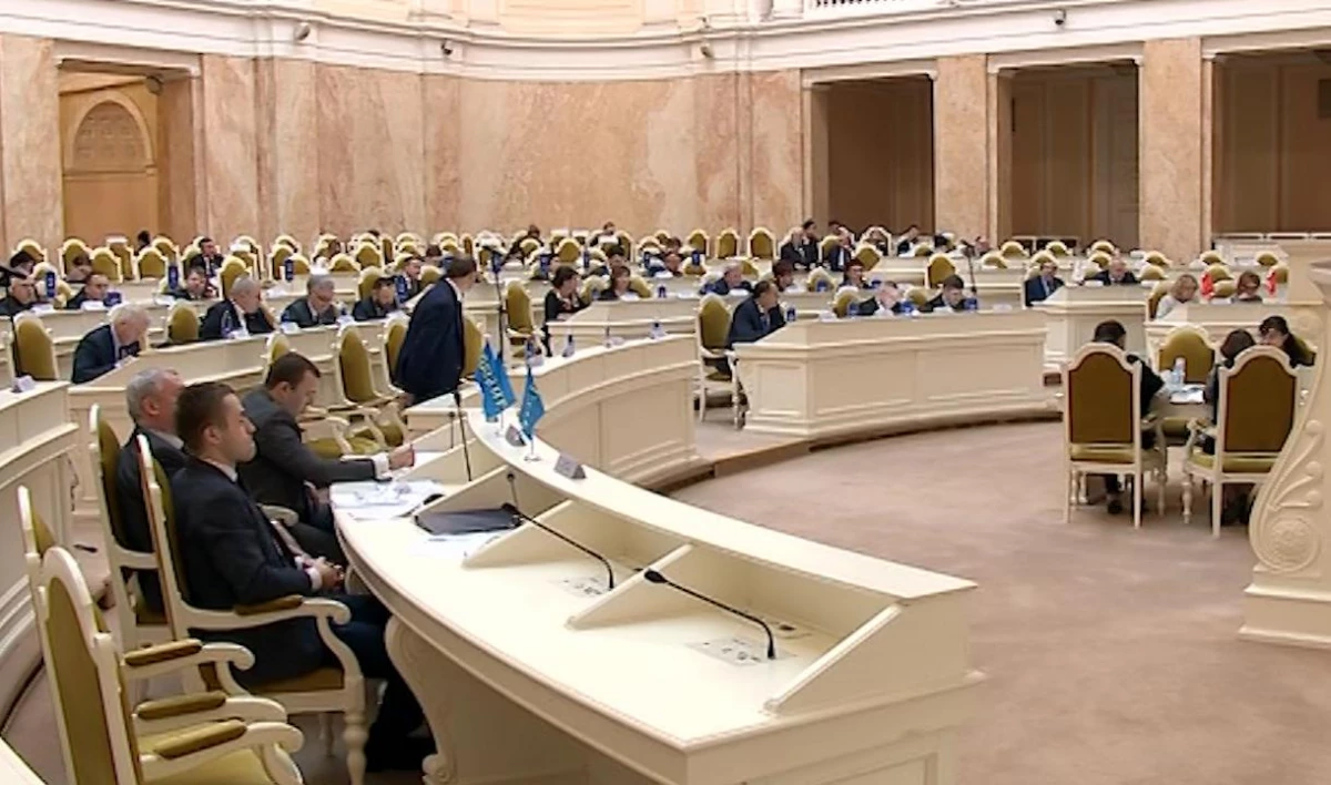 ЗакС утвердил в первом чтении изменения в бюджетный процесс в Петербурге - tvspb.ru