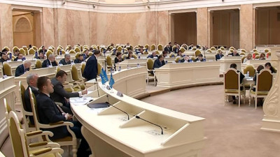 ЗакС утвердил в первом чтении изменения в бюджетный процесс в Петербурге
