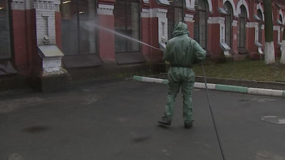 Обработка «от» и «до». В Петербурге военные провели дезинфекцию Октябрьского электровагоноремонтного завода