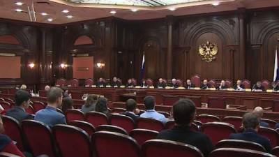 КС признал поправки в основной закон соответствующими Конституции