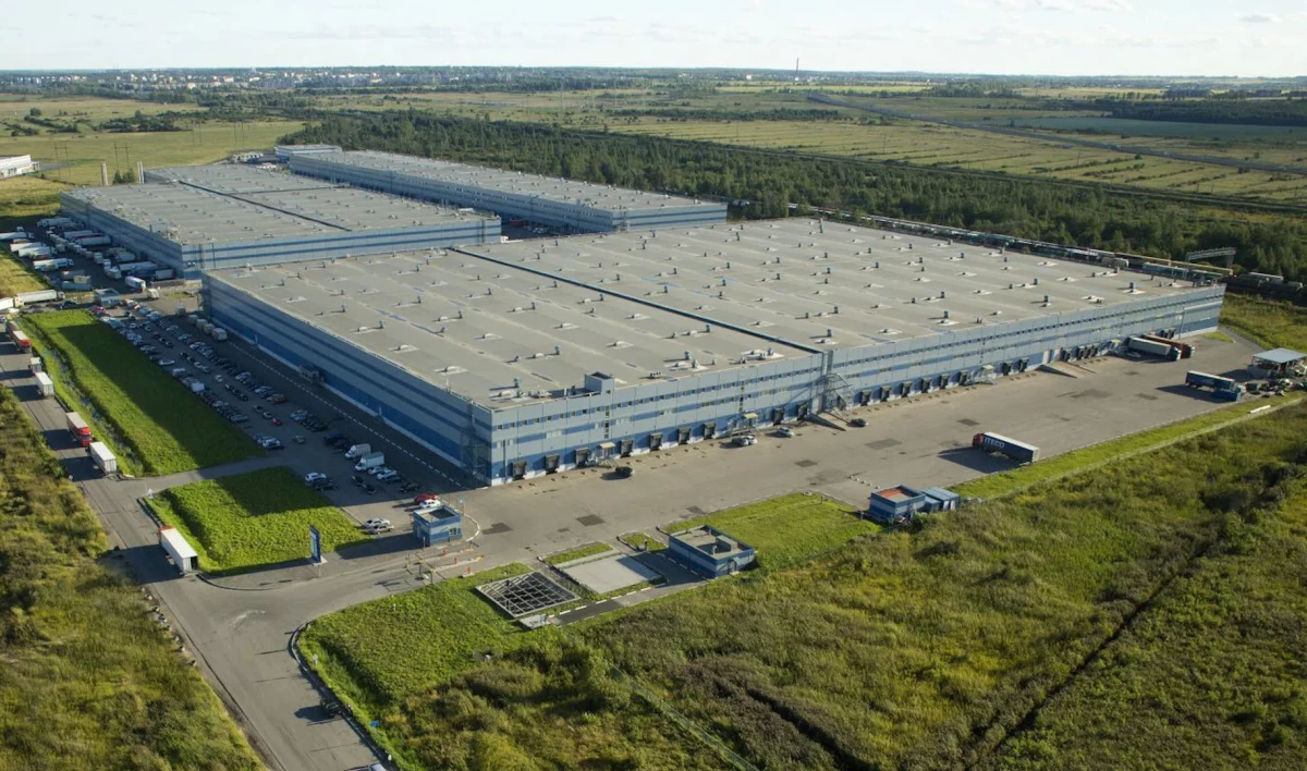 Логисты арендовали 8,5 тысяч «квадратов» складов в Шушарах - tvspb.ru