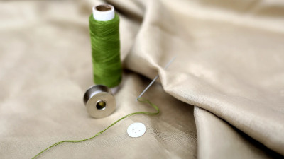 Российских ремесленников освободили от маркировки одежды