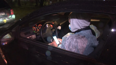 В Петербурге водители-волонтеры возят врачей к зараженным коронавирусом