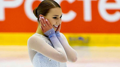 Петербурженка Нугуманова заменит Медведеву на этапе гран-при по фигурному катанию