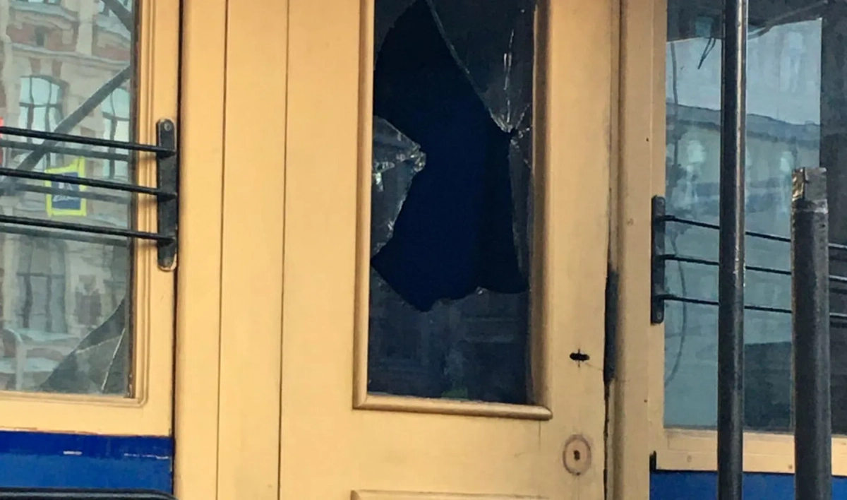 Петербуржцы пожаловались на плачевное состояние знаменитой конки на Васильевском острове - tvspb.ru