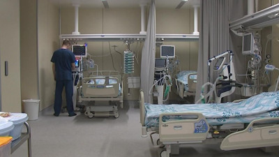 Роспотребнадзор дал прогноз по выходу страны на коронавирусное плато