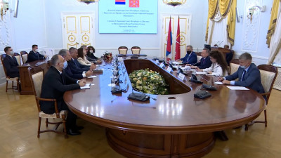 Александр Беглов провел встречу с главой правительства Республики Сербской и пригласил сербских школьников на «Алые паруса»