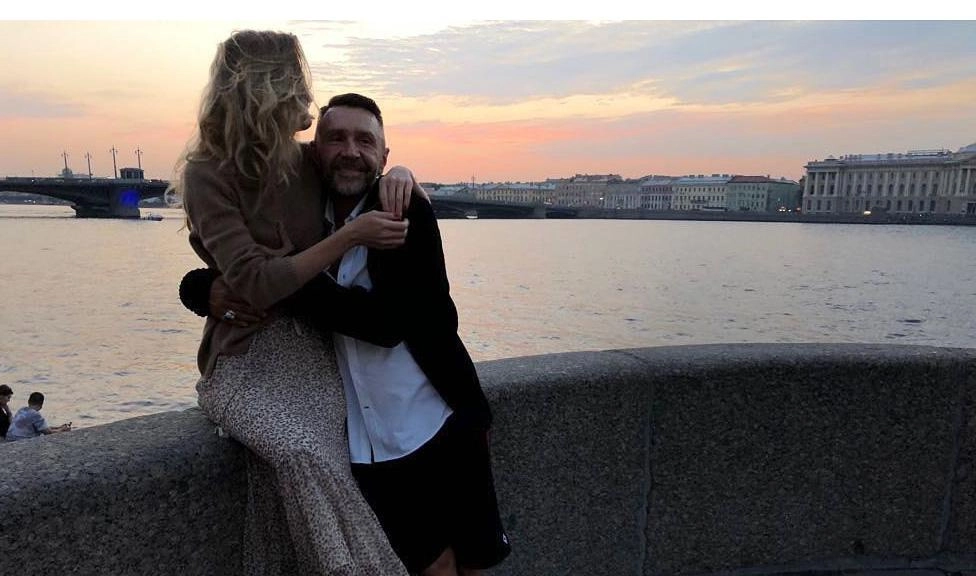 «Опять уже не холостой». Шнуров официально подтвердил, что женился - tvspb.ru