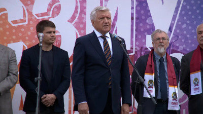 Владимир Шамахов снял свою кандидатуру с выборов в Заксобрание