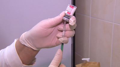 Минздрав утвердил календарь прививок и правила вакцинации от коронавируса