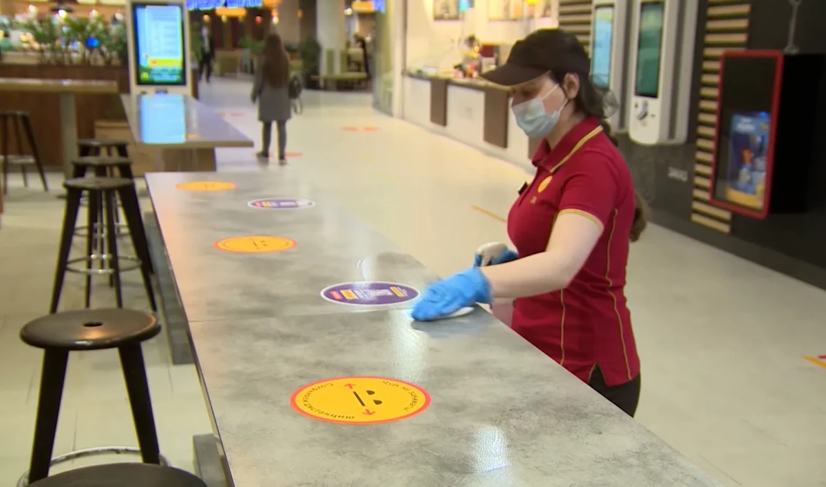 Эксперт рассказала, когда антикоронавирусные ограничения снизят заболеваемость в стране - tvspb.ru