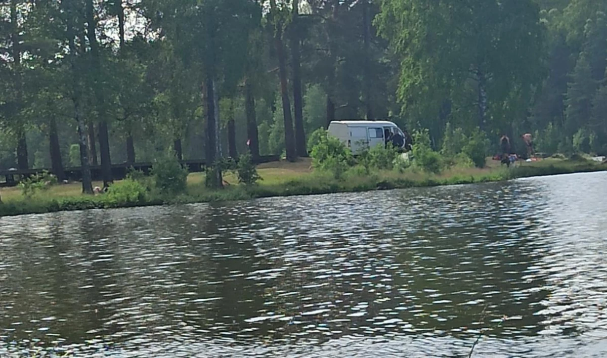 В Коркинском озере утонул человек - tvspb.ru