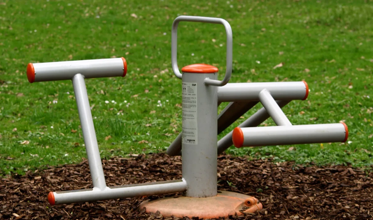 Зоны для пикника, тренажеры, зарядки для электрокаров и АЗС: На М11 появятся новые МФЗ - tvspb.ru