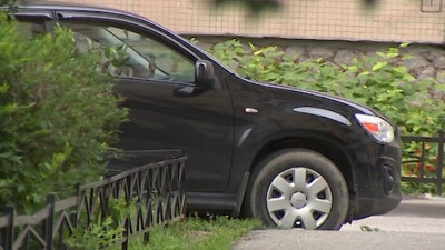 Заксобрание Петербурга рассмотрит введение штрафов за хаотичную парковку во дворах