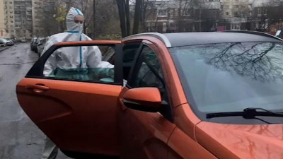 Автоволонтеры начнут помогать врачам еще в трех районах Петербурга