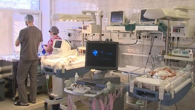 Работу роддомов обсудят в программе «Петербург против коронавируса»