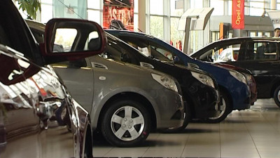 Под конец года в Петербурге резко увеличились продажи автомобилей