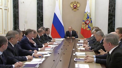 Новые дороги и безопасность. На заседании Госсовета РФ обсудят вопросы транспортного развития