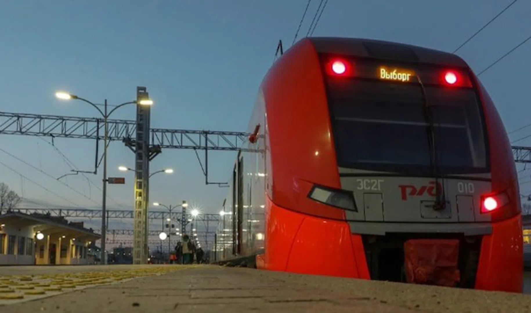 Выборг зеленогорск электрички ласточка. Ласточка поезд Выборг. Поезд Ласточка Выборг Санкт-Петербург. Ласточка из Санкт-Петербурга в Выборг. Ласточка СПБ Выборг.