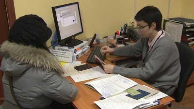 Участие в федеральной программе поддержки безработных приняли более 600 петербуржцев