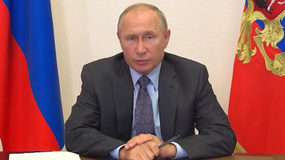 Владимир Путин: Необходимо поддержать граждан, потерявших официальный заработок в период пандемии