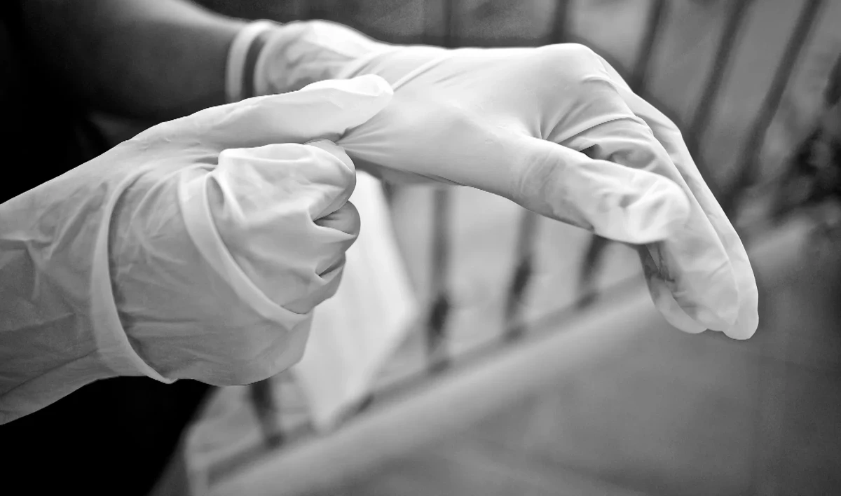 В Москве отменили обязательное использование перчаток в общественных местах - tvspb.ru