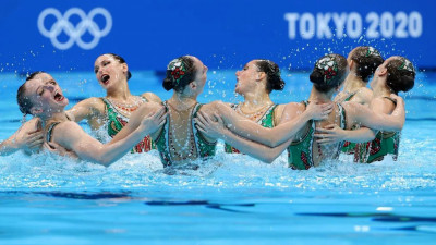 Российские синхронистки выиграли золото Олимпиады в командных соревнованиях