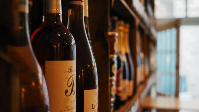 В Госдуму внесли законопроект о запрете тратить детские пособия на табак и алкоголь