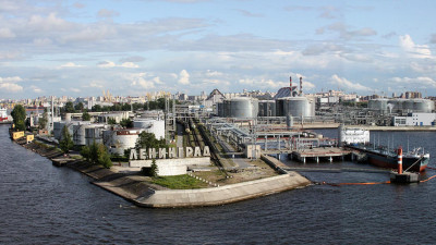 Президенту предложили перенести Большой порт из Петербурга в Усть-Лугу