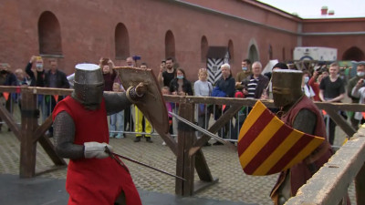 Петербуржцам рассказали о воинах, ремесленниках и конных сражениях «Невской битвы»