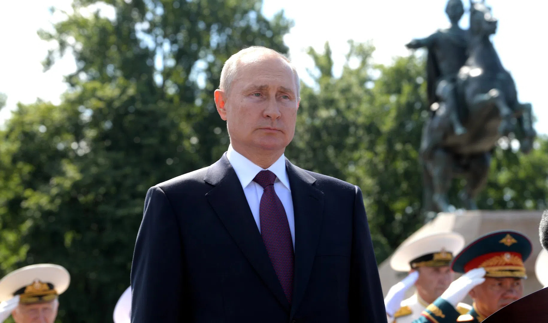 Путин на параде ВМФ 2020