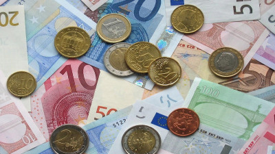 Евро впервые за долгое время приблизился к отметке в 91 рубль