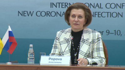 Попова заявила о возможном осложнении ситуации с COVID