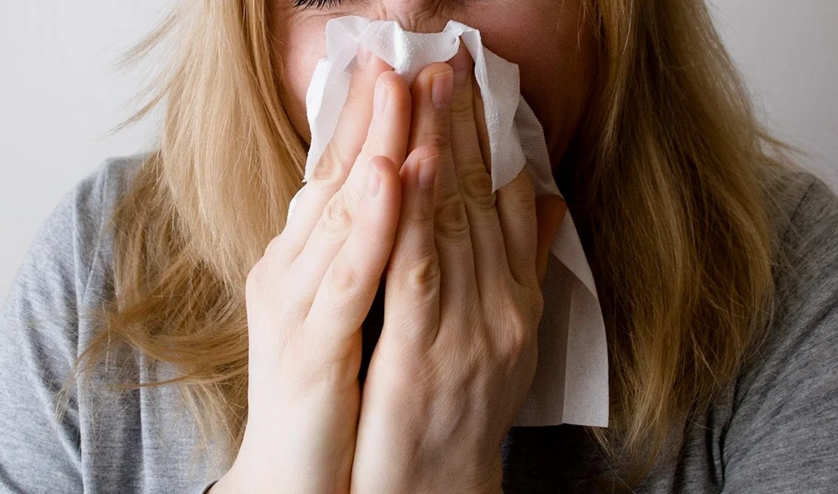 Гибрид «дельты» и «омикрона» начал заражать людей тремя мутациями - tvspb.ru