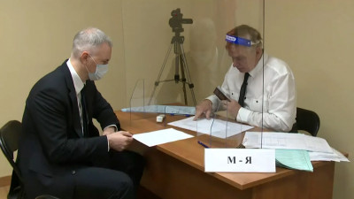 В Пулково работает временный избирательный участок