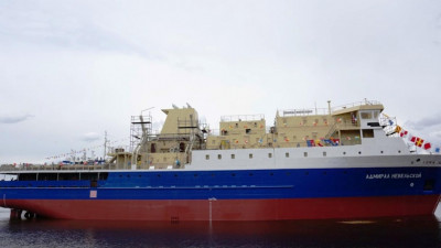В Петербурге спустили на воду паром «Адмирал Невельской»