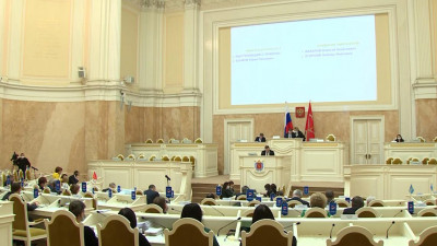 В ЗакСе рассмотрят поправки в закон о профессиональном образовании женщин, находящихся в декрете