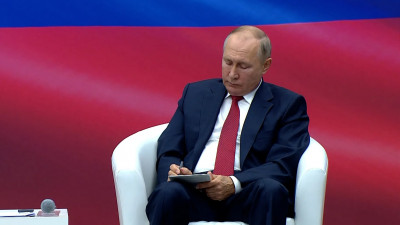 Путин: Правительство и ЦБ принимают меры по сдерживанию инфляции