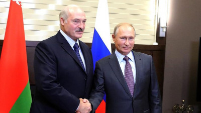 Лукашенко заявил о «тяжелых» переговорах с Путиным