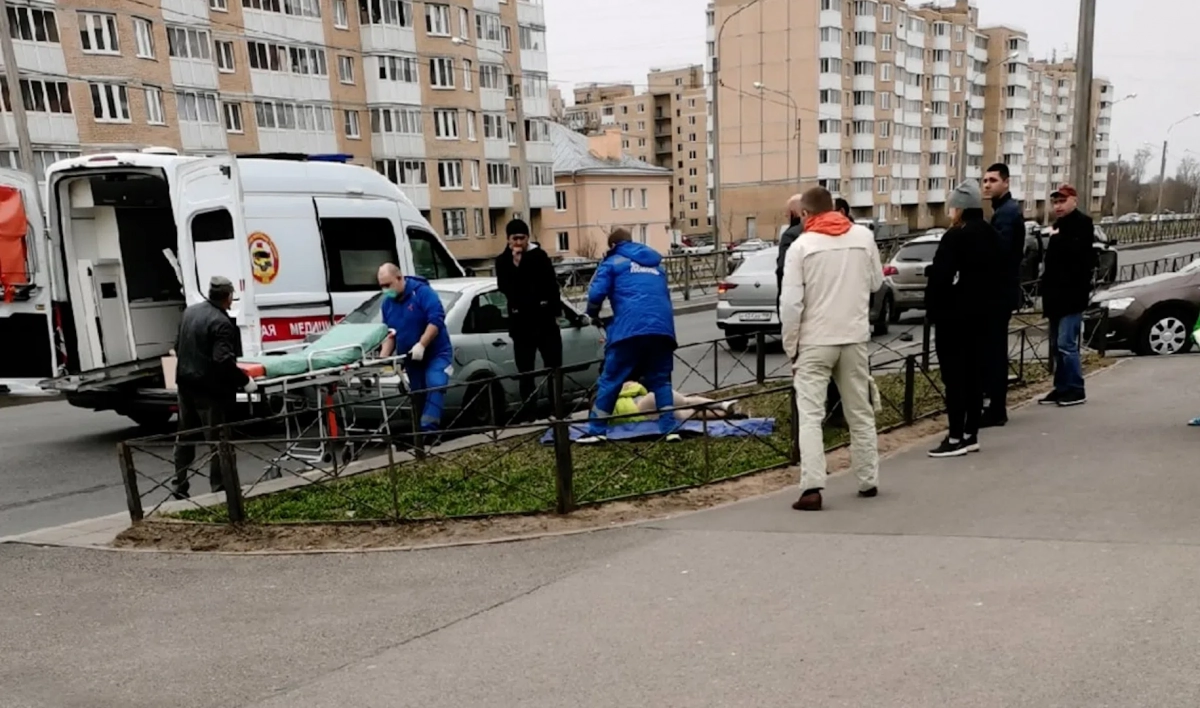 Автомобиль сбил 15-летнюю девочку на пешеходном переходе в Красном Селе - tvspb.ru