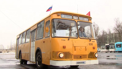 Колпинский автобусный парк отмечает 65-летний юбилей