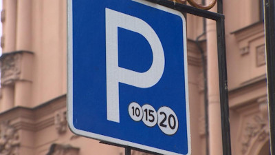 Петербургских автомобилистов предупредили о сбое в работе платной парковки