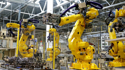 Крупнейший в России завод по производству двигателей открыл Hyundai WIA в Петербурге