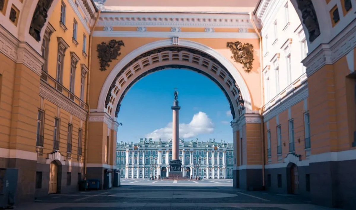 Россияне назвали Петербург самым желанным городом для командировок - tvspb.ru