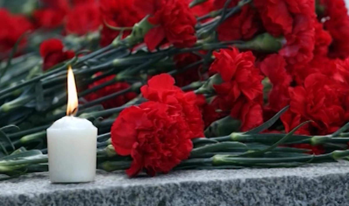 Установка мемориального знака в память о жертвах теракта в метро Петербурга пройдет без горожан - tvspb.ru