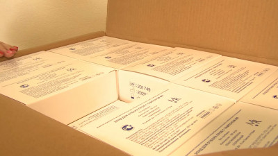 В 39-ю поликлинику Центрального района доставили 10 тысяч ПЦР-тестов