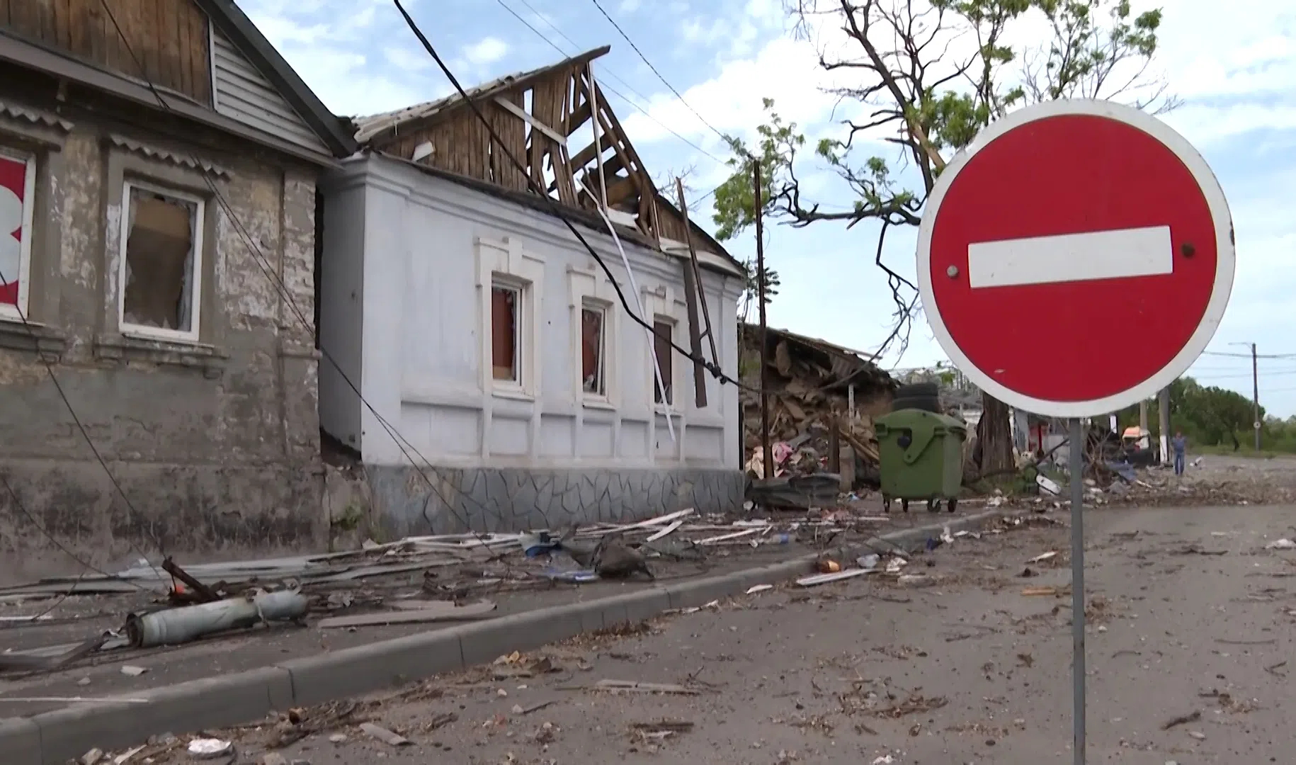 Петербуржцам показали, как живёт освобождённый Мариуполь | Телеканал  Санкт-Петербург