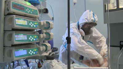 Медики Ленобласти получили более 722 миллионов рублей за борьбу с коронавирусом