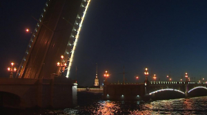 В ночь на пятницу в Петербурге начнут разводить мосты
